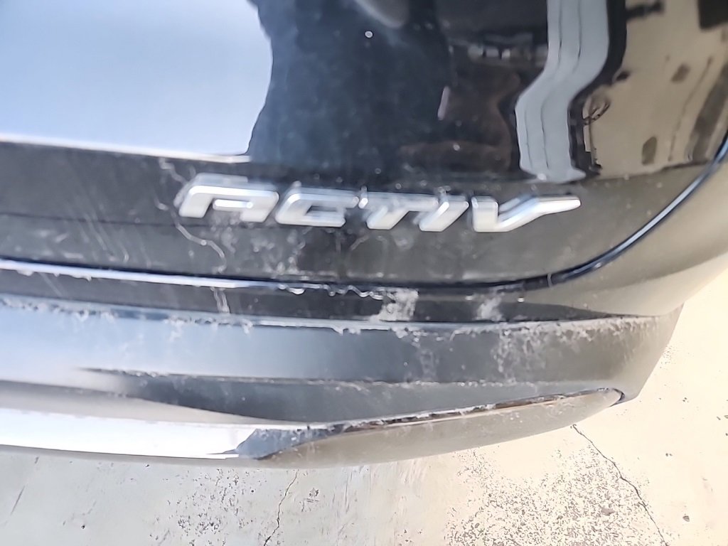 Used 2024 Chevrolet Trax ACTIV w/ Sunroof Package image 8