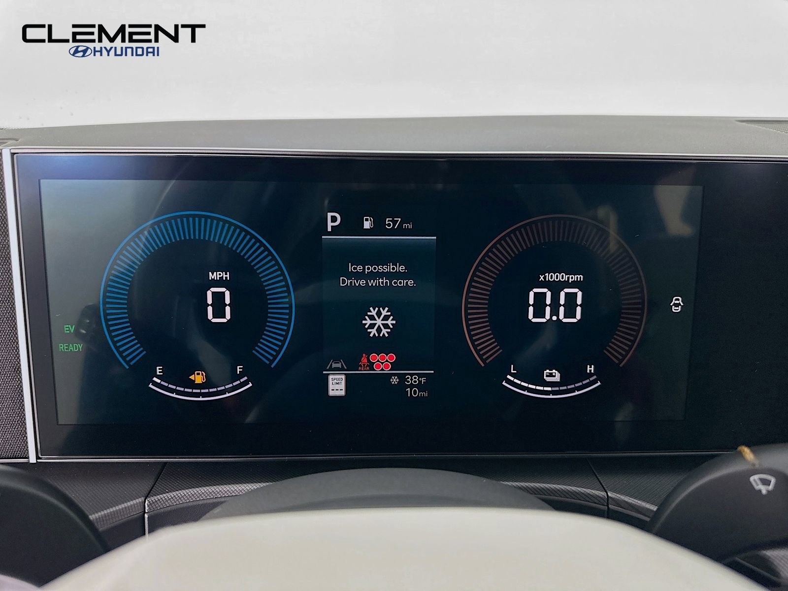 New 2026 Hyundai Santa Fe SE image 33