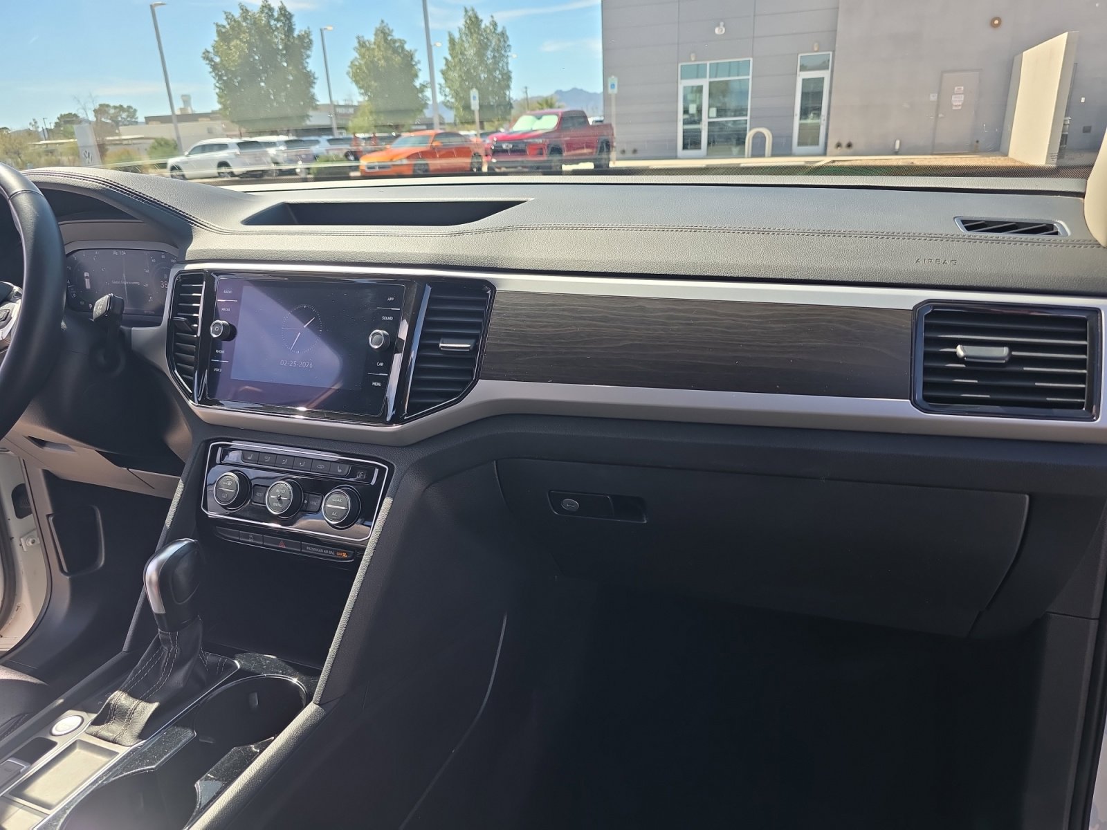 Used 2022 Volkswagen Atlas SE image 20