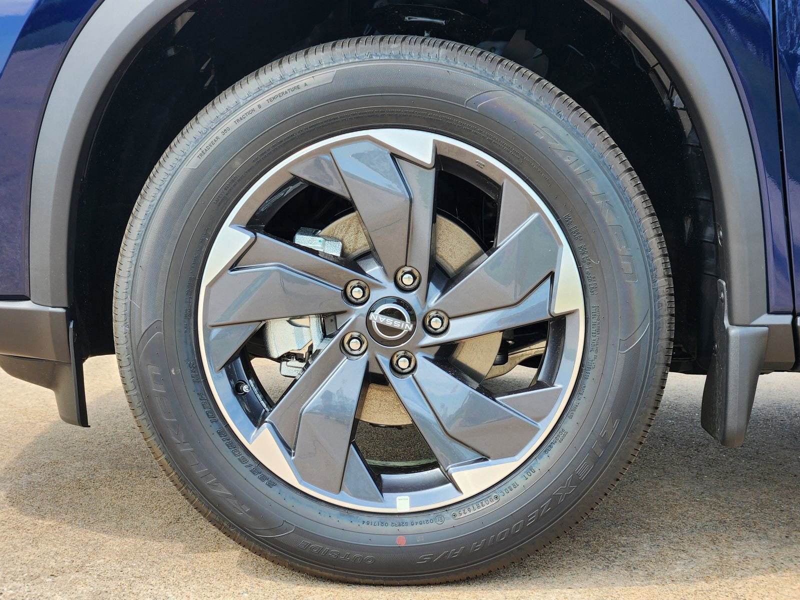 New 2026 Nissan Rogue SV image 10