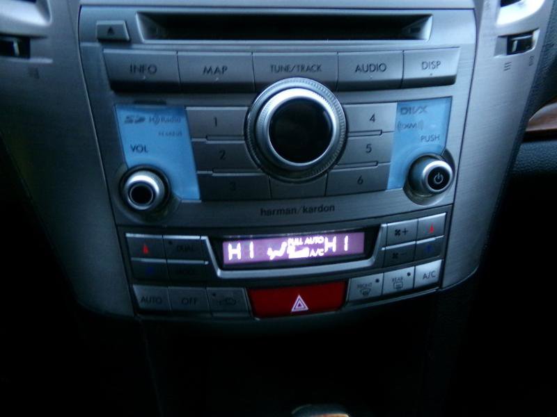 Used 2014 Subaru Outback 3.6R Limited image 22