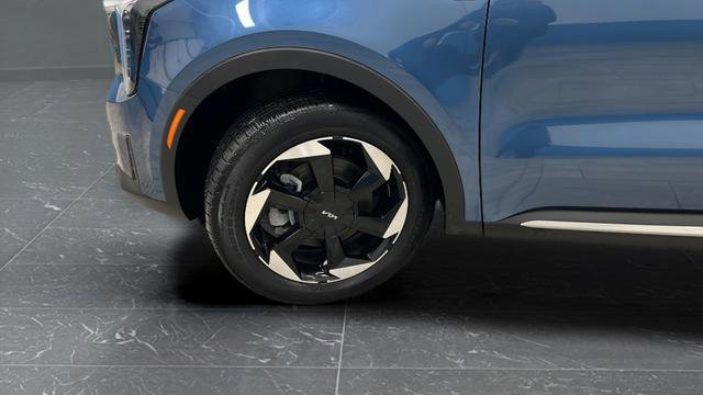 Used 2025 Kia Sorento EX image 35