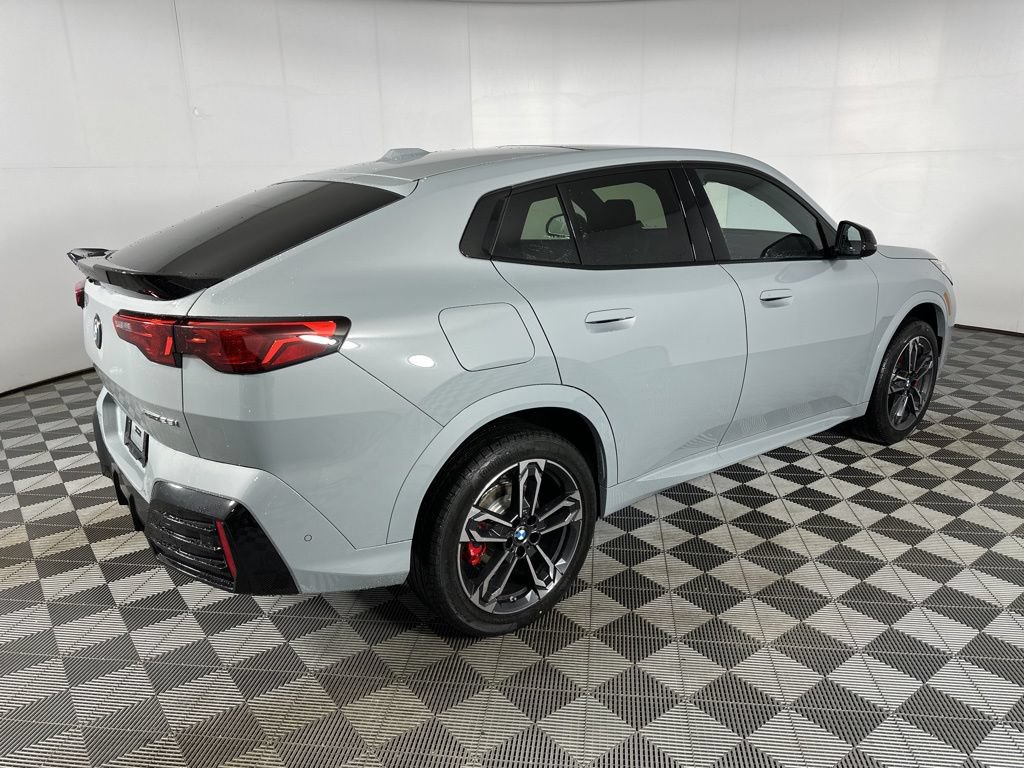 New 2026 BMW X2 xDrive28i w/ M Sport Package AWD/4WD image 28