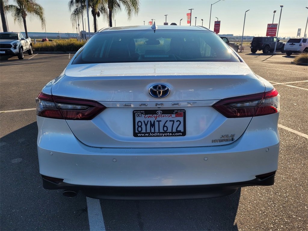 Used 2021 Toyota Camry XLE image 5