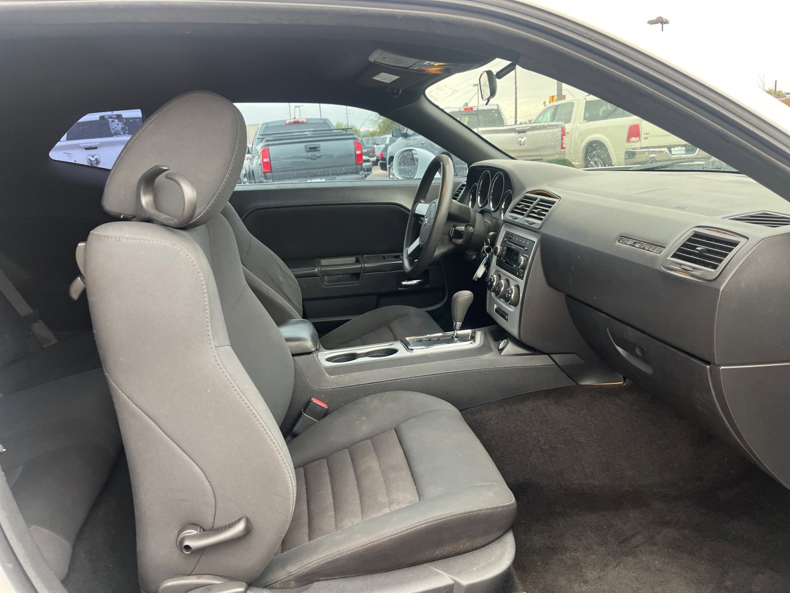 Used 2010 Dodge Challenger SE image 19