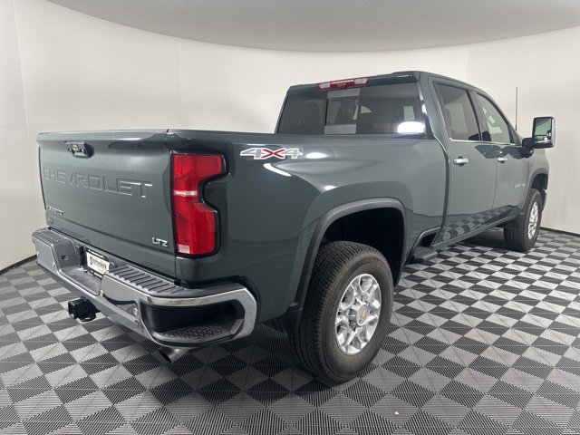 Used 2026 Chevrolet Silverado 2500 LTZ w/ LTZ Convenience Package image 3