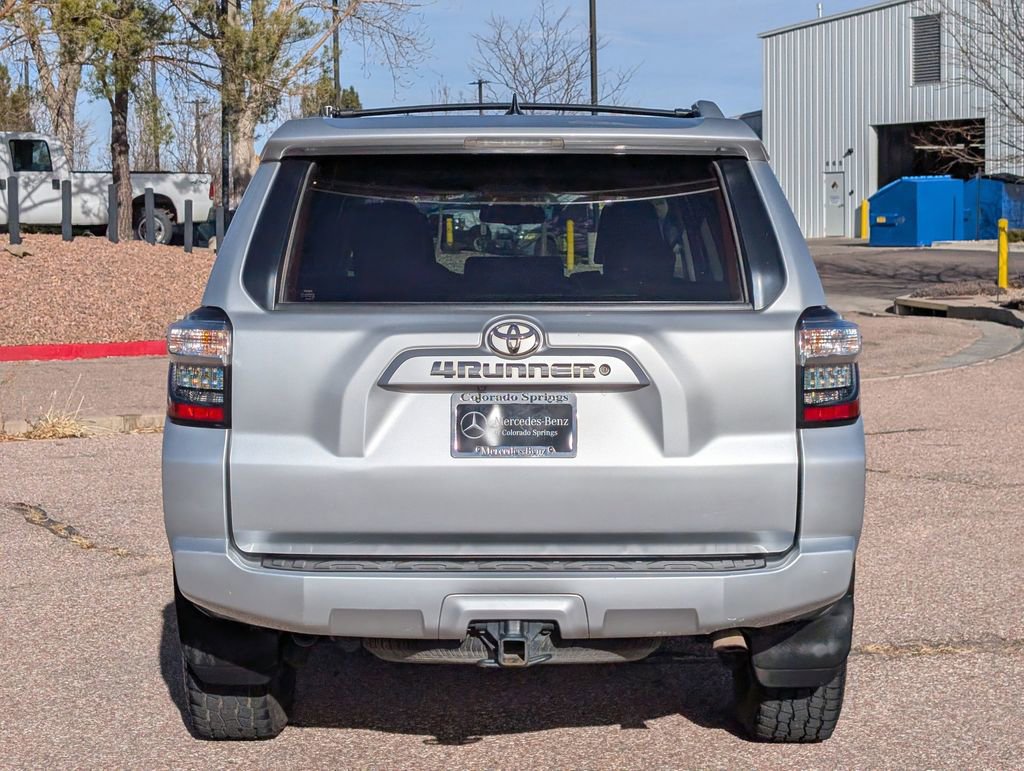 Used 2018 Toyota 4Runner SR5 image 6