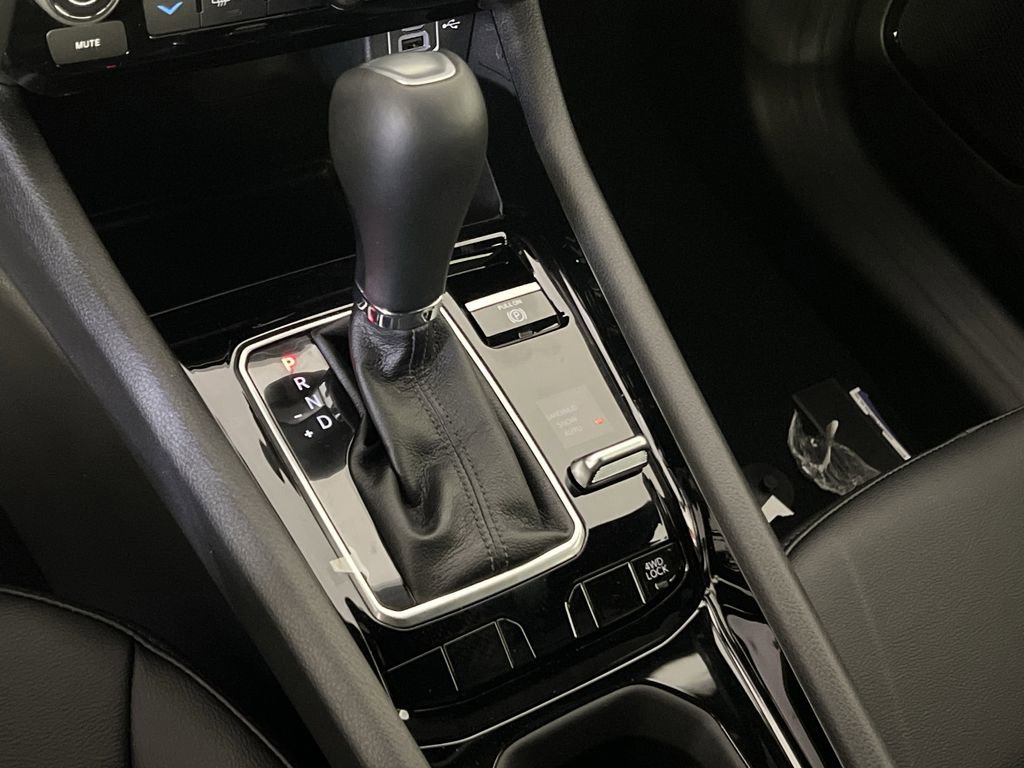 New 2026 Jeep Compass Limited image 25