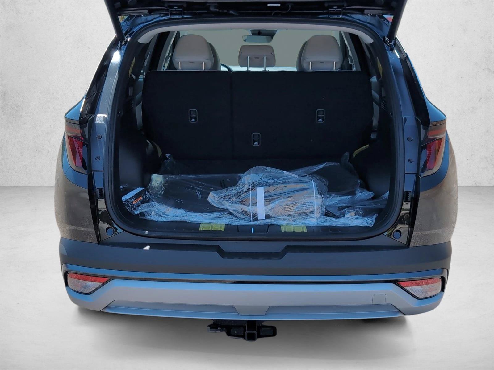 New 2026 Hyundai Tucson SEL w/ Tow & Go Package FWD image 7