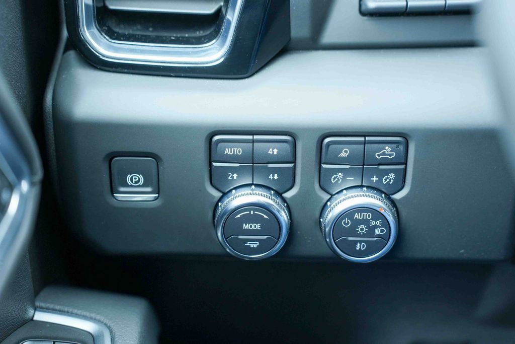 Used 2025 GMC Sierra 2500 Denali w/ Denali Reserve Package image 26