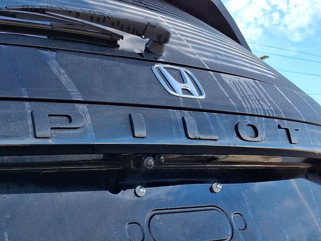 Used 2025 Honda Pilot Elite image 33