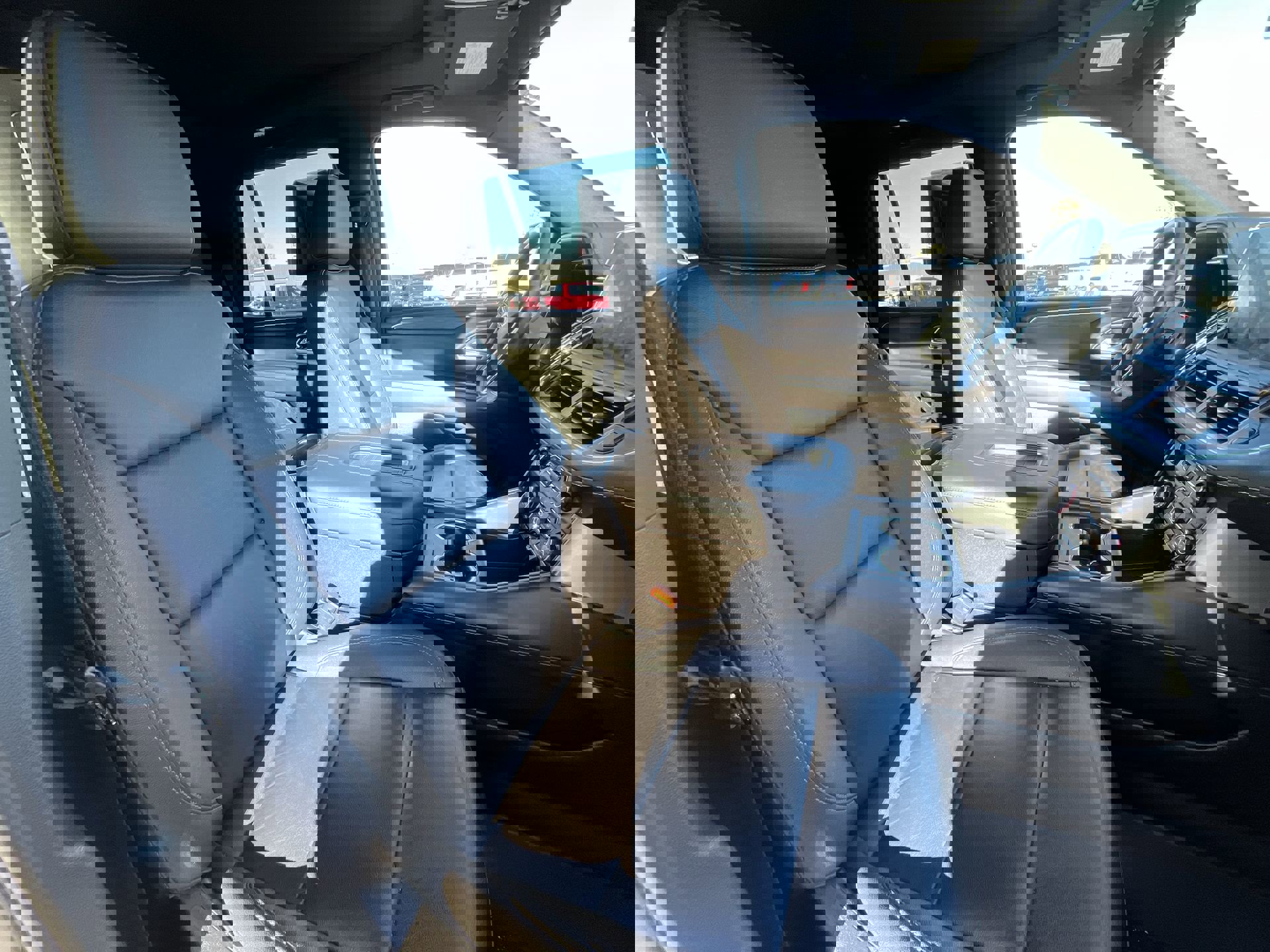 Certified 2023 Chevrolet Tahoe Z71 w/ Luxury Package image 29