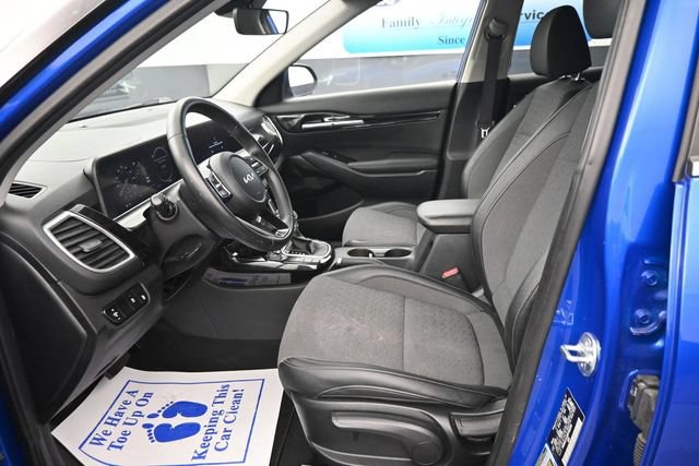 Used 2024 Kia Seltos S AWD/4WD image 12