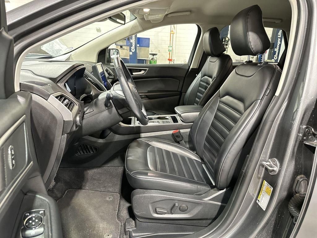 Used 2024 Ford Edge SEL AWD/4WD image 13
