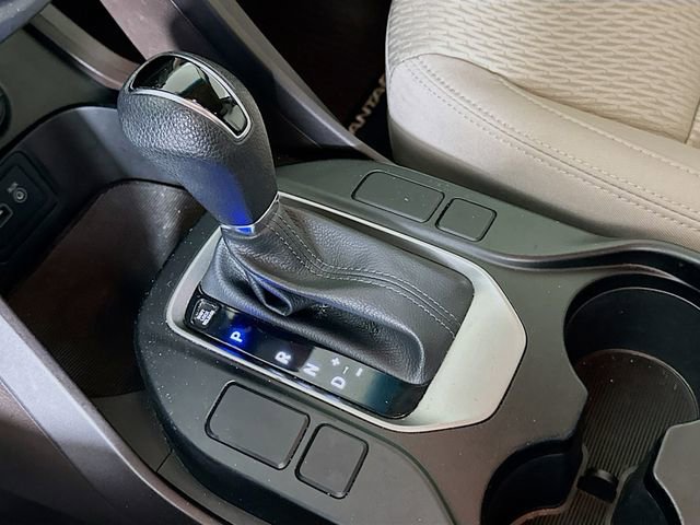 Used 2018 Hyundai Santa Fe Sport w/ Cargo Package FWD image 18
