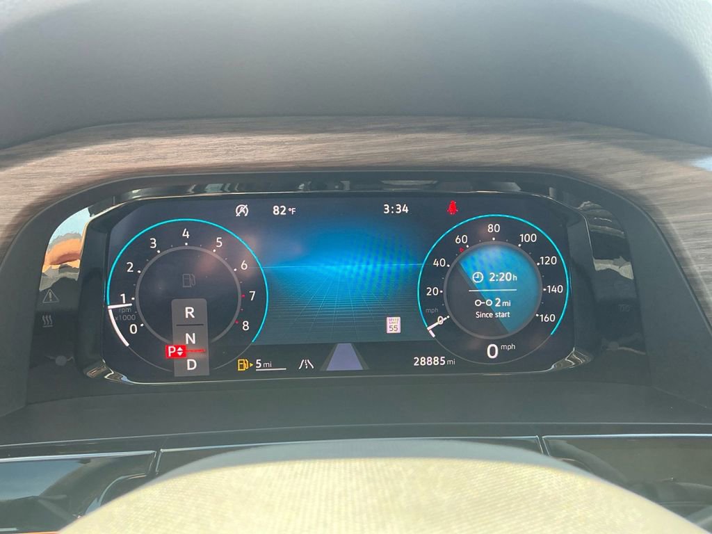 Used 2024 Volkswagen Atlas SEL AWD/4WD image 19