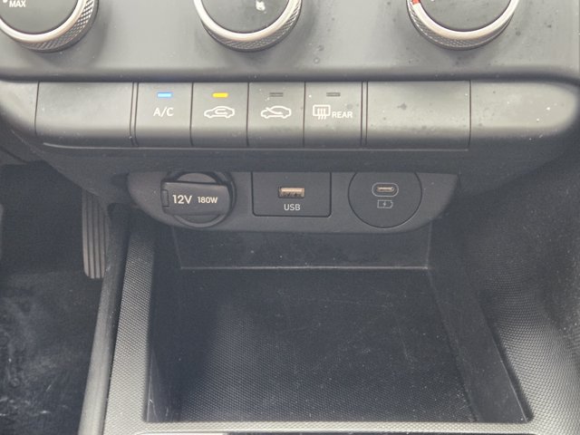 Certified 2026 Hyundai Elantra SE FWD image 19