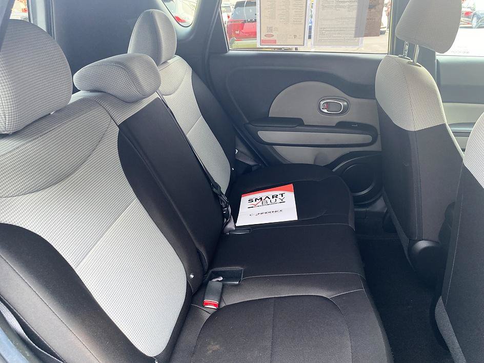 Used 2017 Kia Soul FWD image 18