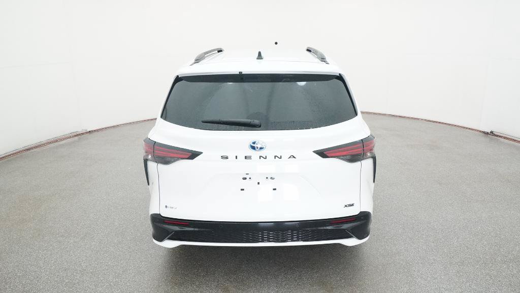 New 2025 Toyota Sienna XSE FWD image 10