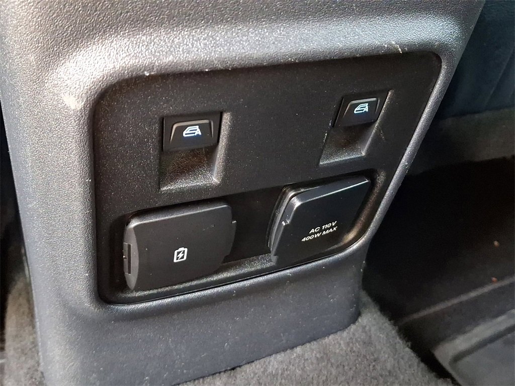 Used 2023 Ford Bronco Outer Banks image 11