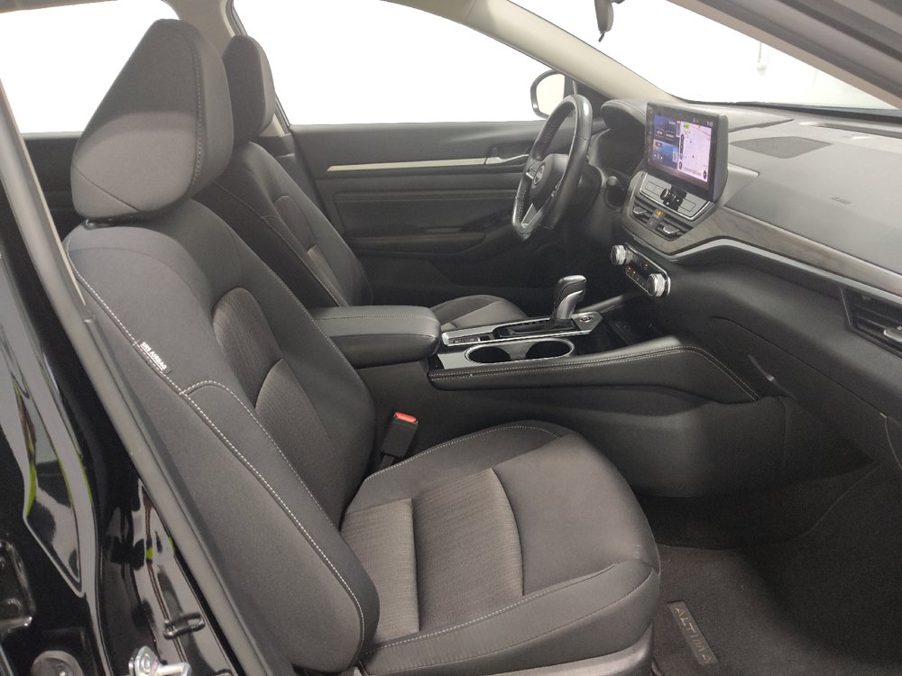 Used 2023 Nissan Altima 2.5 SV w/ SV Premium Package AWD/4WD image 21