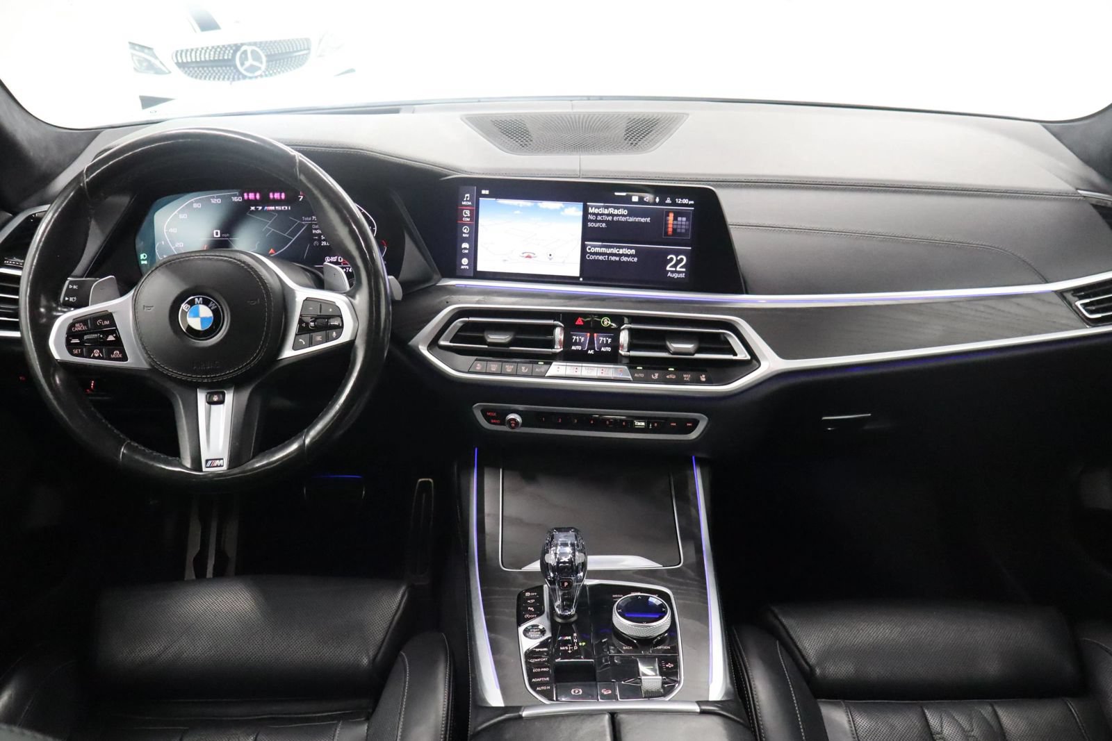 Used 2020 BMW X7 M50i AWD/4WD image 34