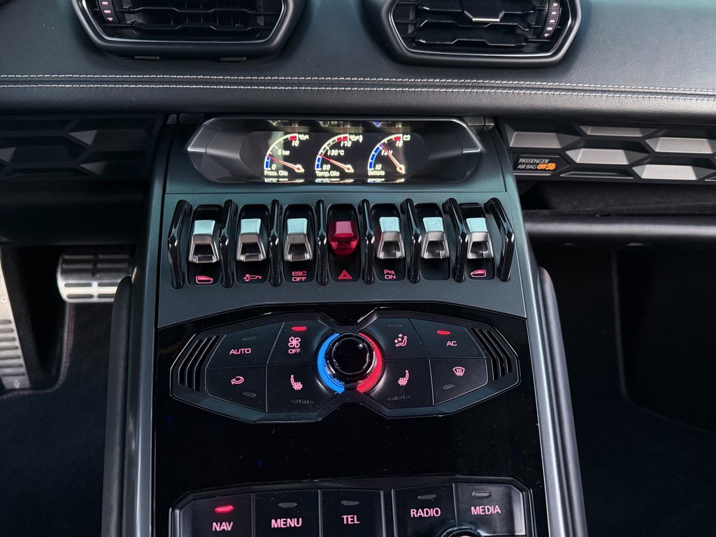 Used 2015 Lamborghini Huracan LP 610-4 image 16