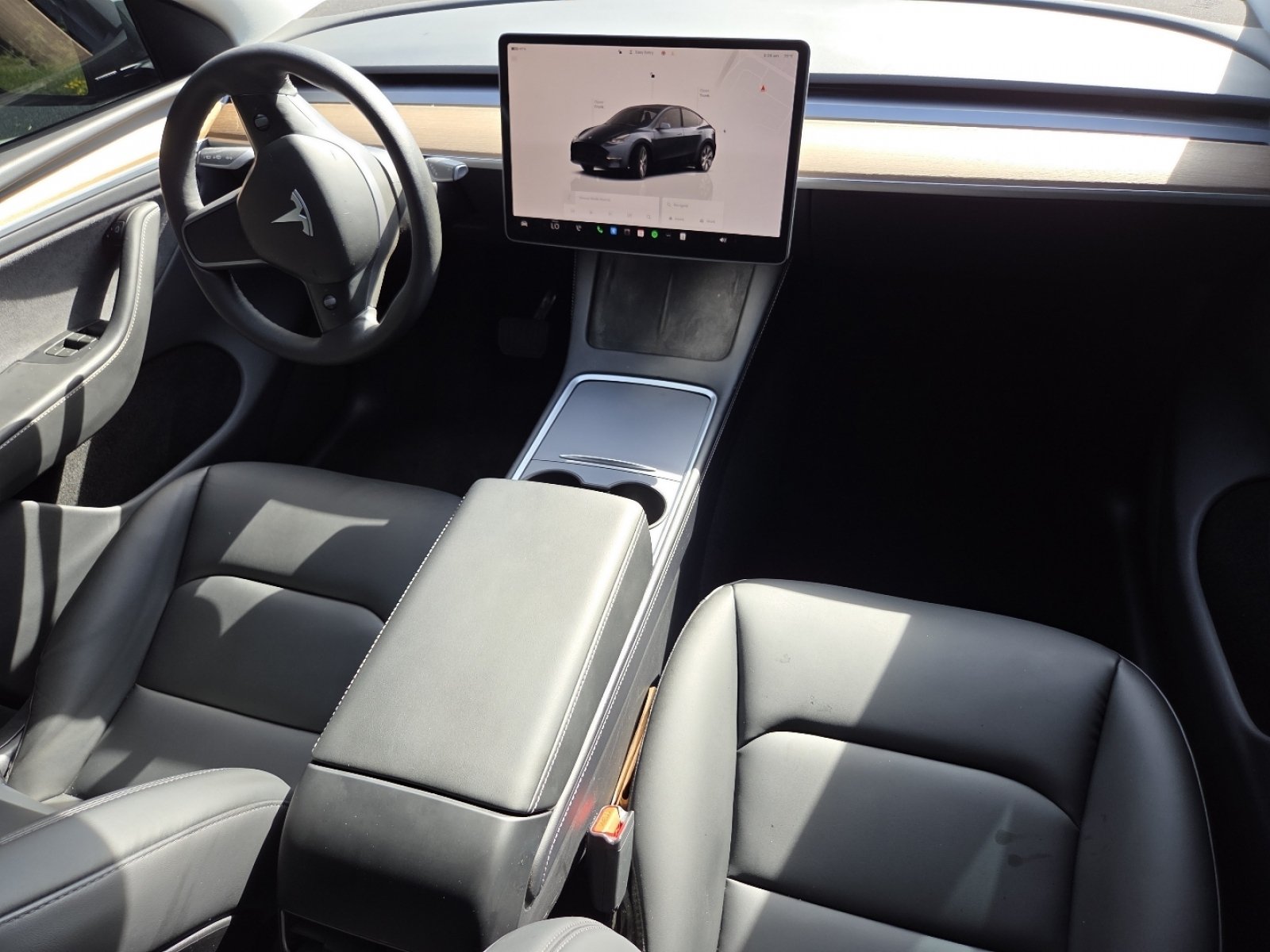 Used 2024 Tesla Model Y Long Range AWD/4WD image 29