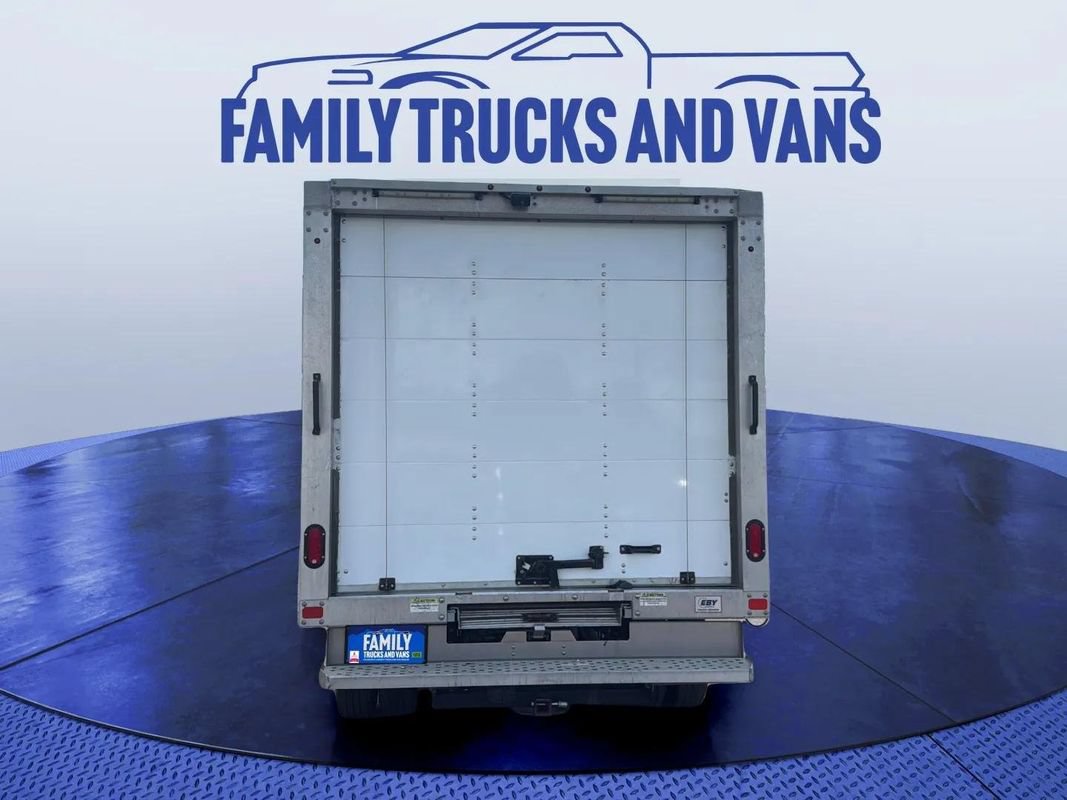 Used 2018 Ford Transit 350 156 DRW RWD image 6
