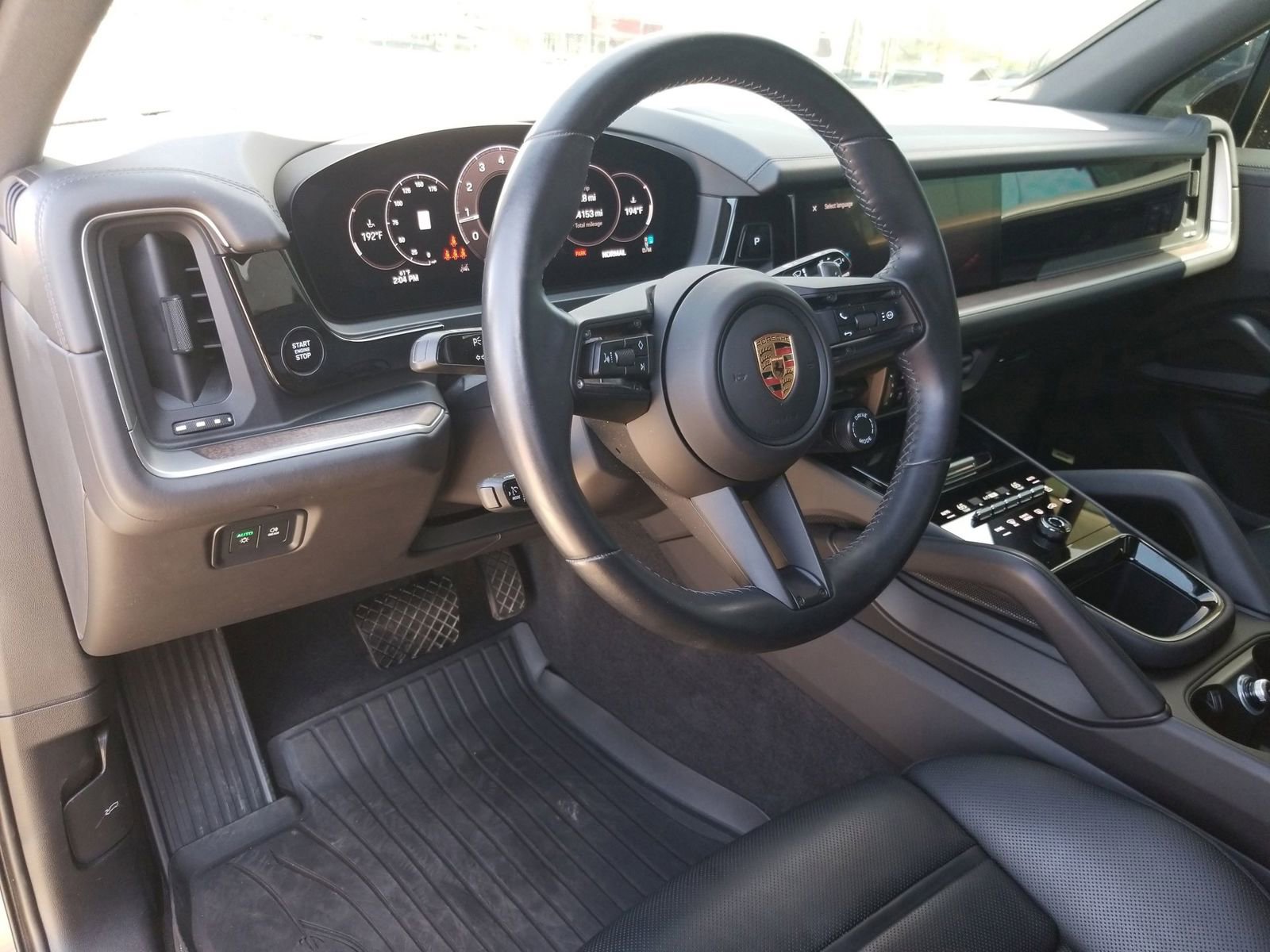 Used 2024 Porsche Cayenne image 5