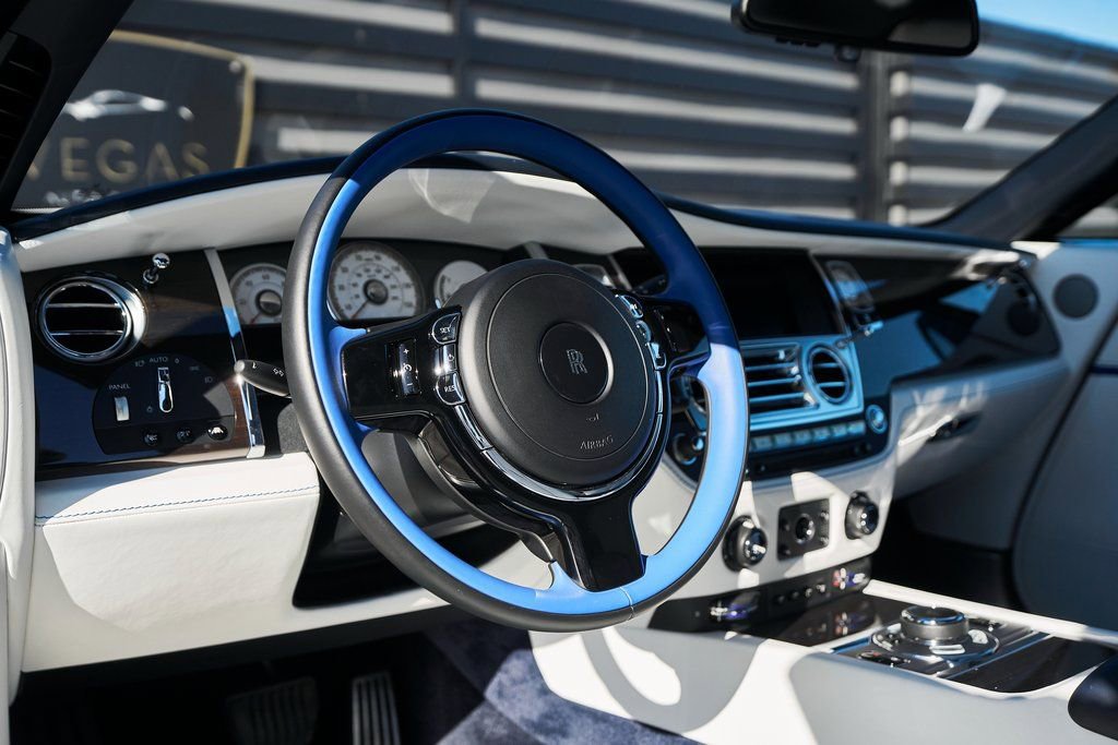 Used 2020 Rolls-Royce Wraith image 35