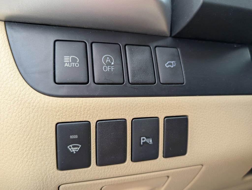 Used 2019 Toyota Highlander Limited image 23