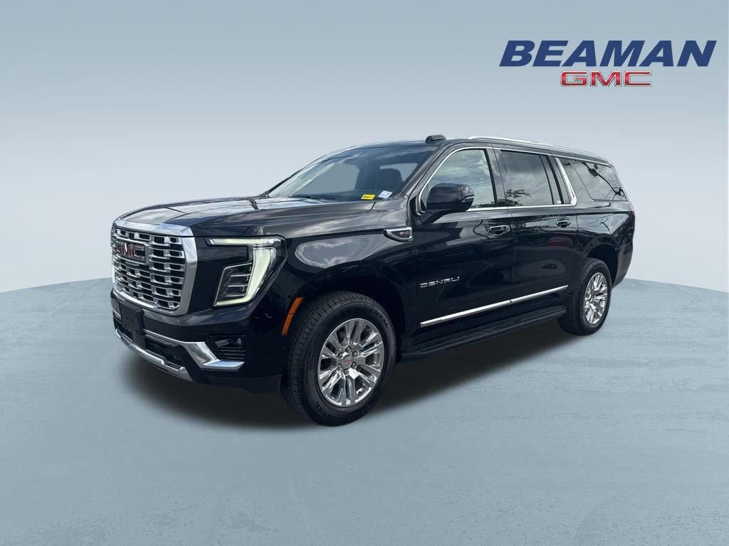 Used 2025 GMC Yukon XL Denali AWD/4WD image 3