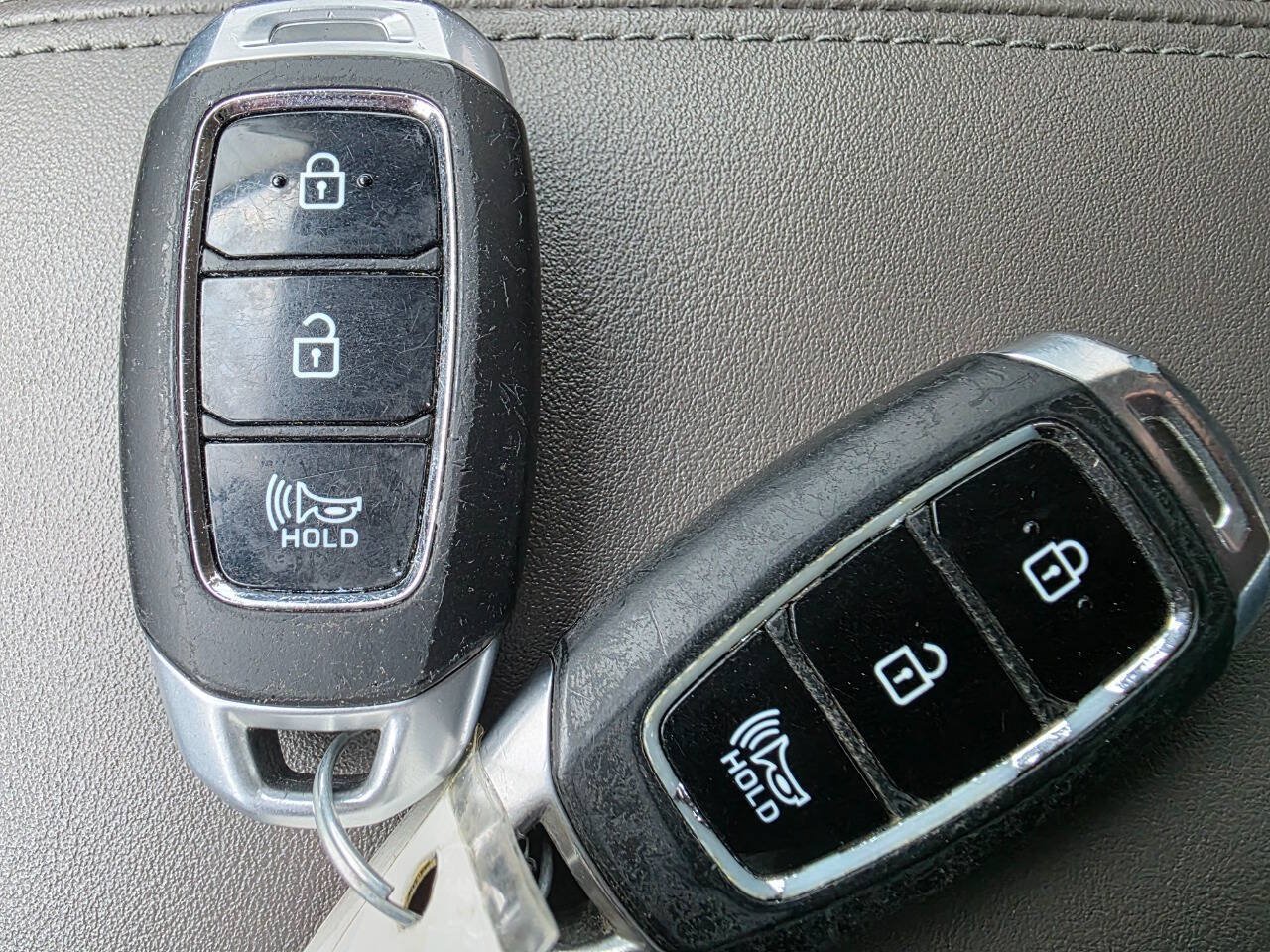 Used 2020 Hyundai Santa Fe SEL AWD/4WD image 16