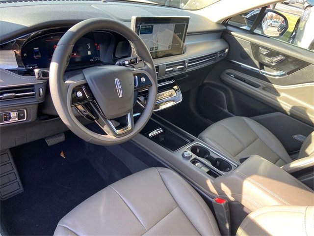 Used 2023 Lincoln Corsair AWD w/ Equipment Group 101A image 27