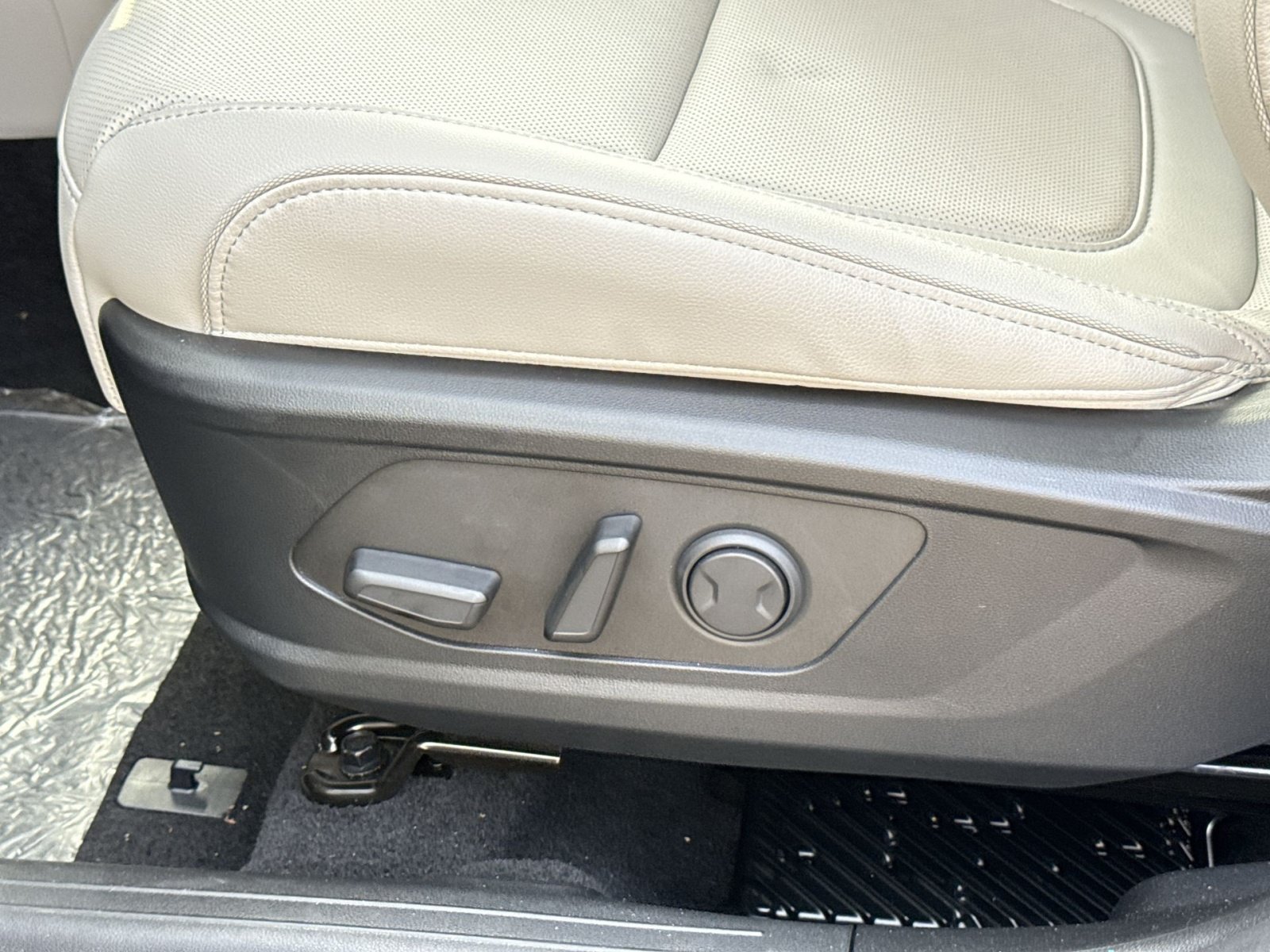 New 2026 Hyundai Tucson Limited AWD/4WD image 13