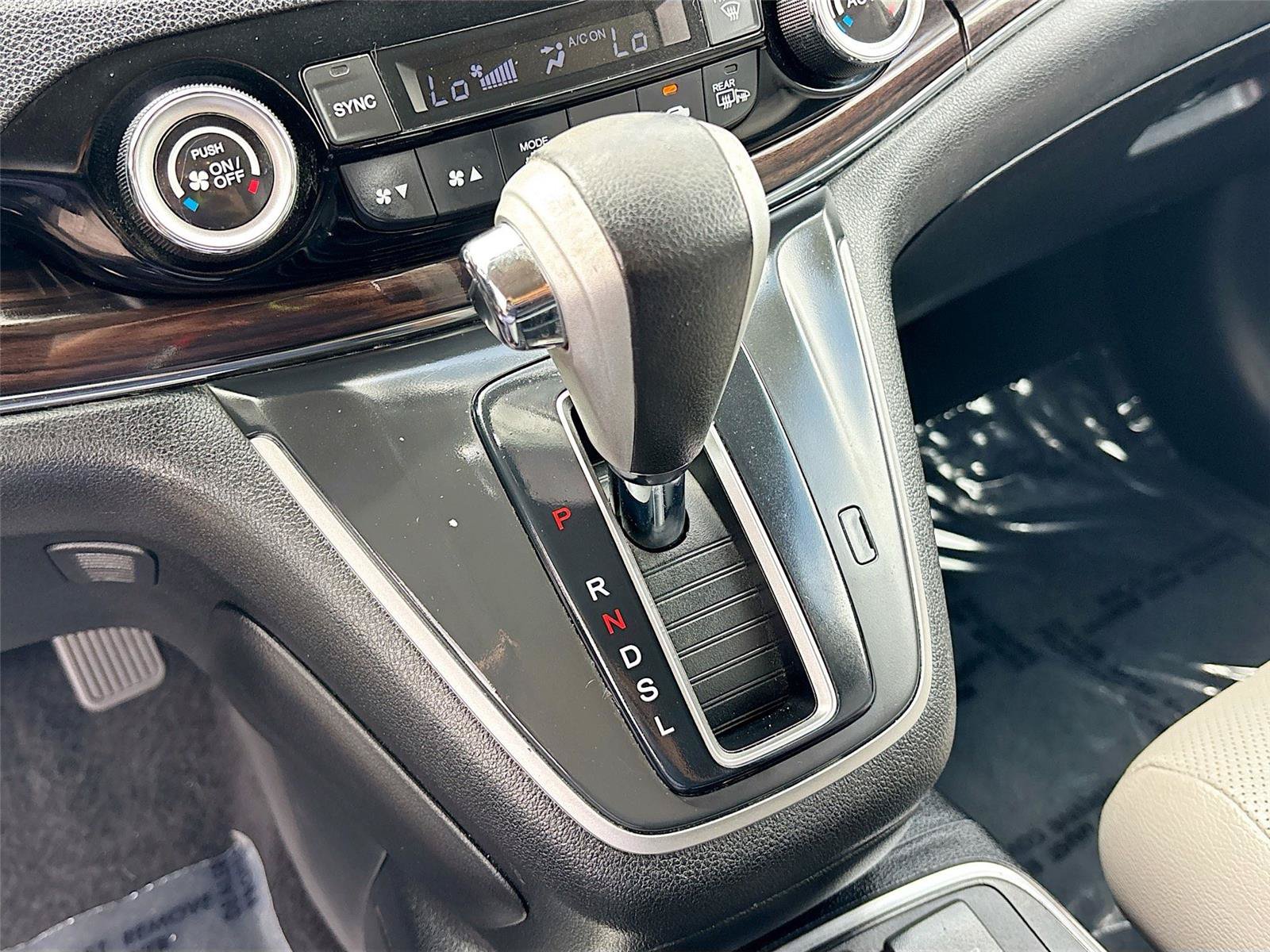 Used 2015 Honda CR-V EX-L image 16