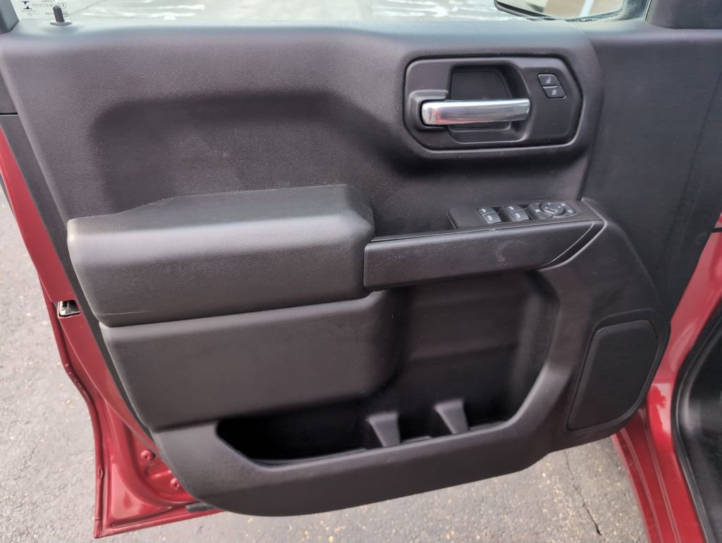 Used 2020 Chevrolet Silverado 1500 Custom w/ Custom Value Package image 16