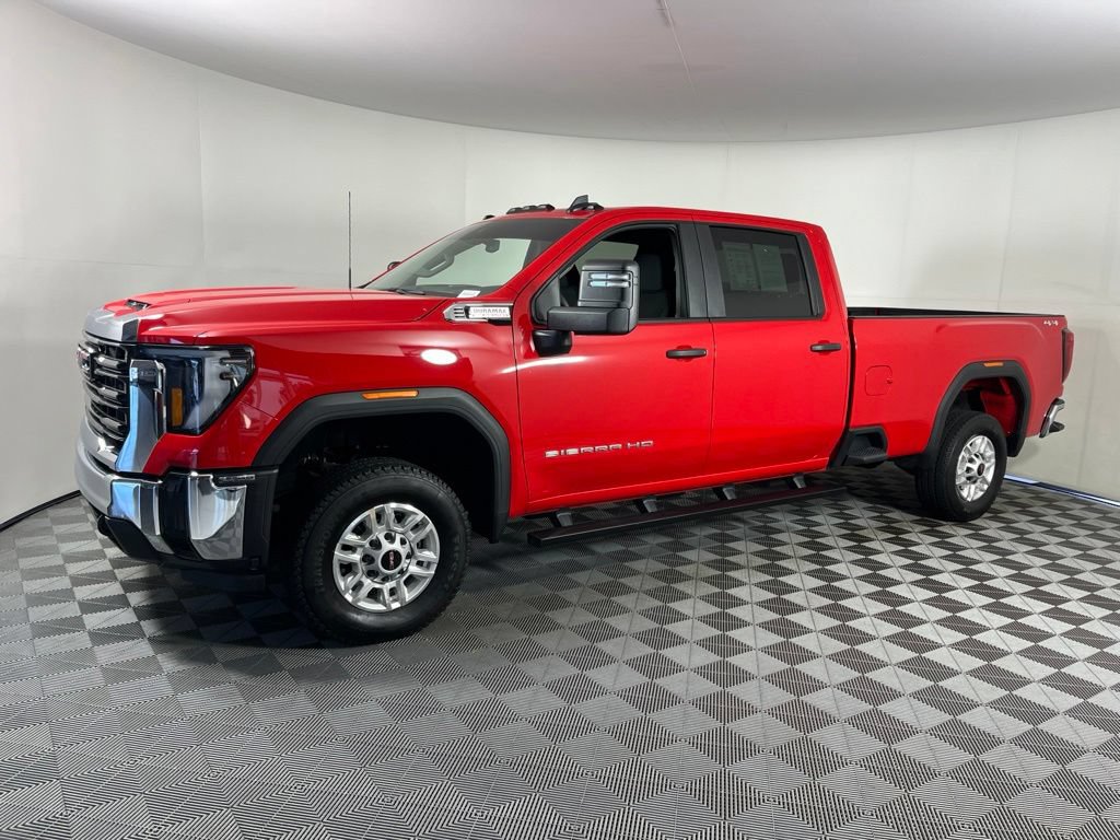 Certified 2025 GMC Sierra 2500 Pro w/ Convenience Package AWD/4WD image 2
