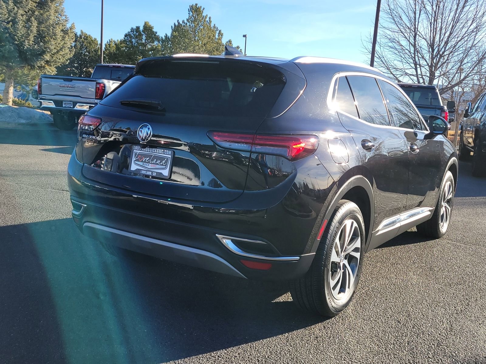 Used 2023 Buick Envision Essence image 3