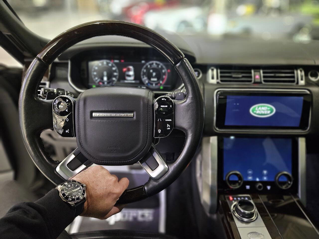 Used 2021 Land Rover Range Rover P525 Westminster Edition image 6