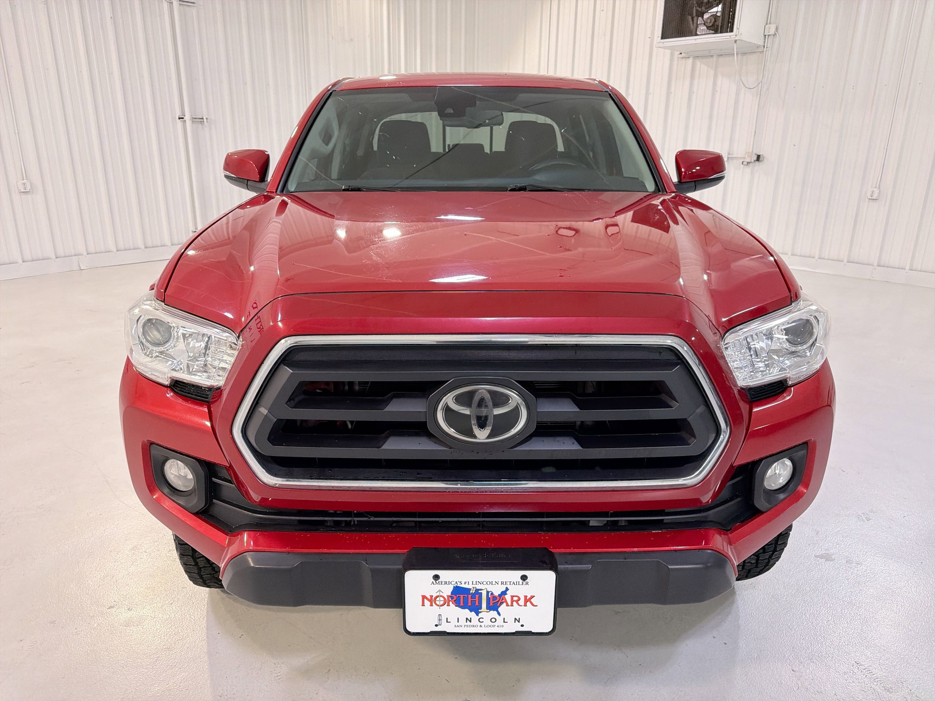 Used 2021 Toyota Tacoma SR5 w/ Technology Package AWD/4WD image 30