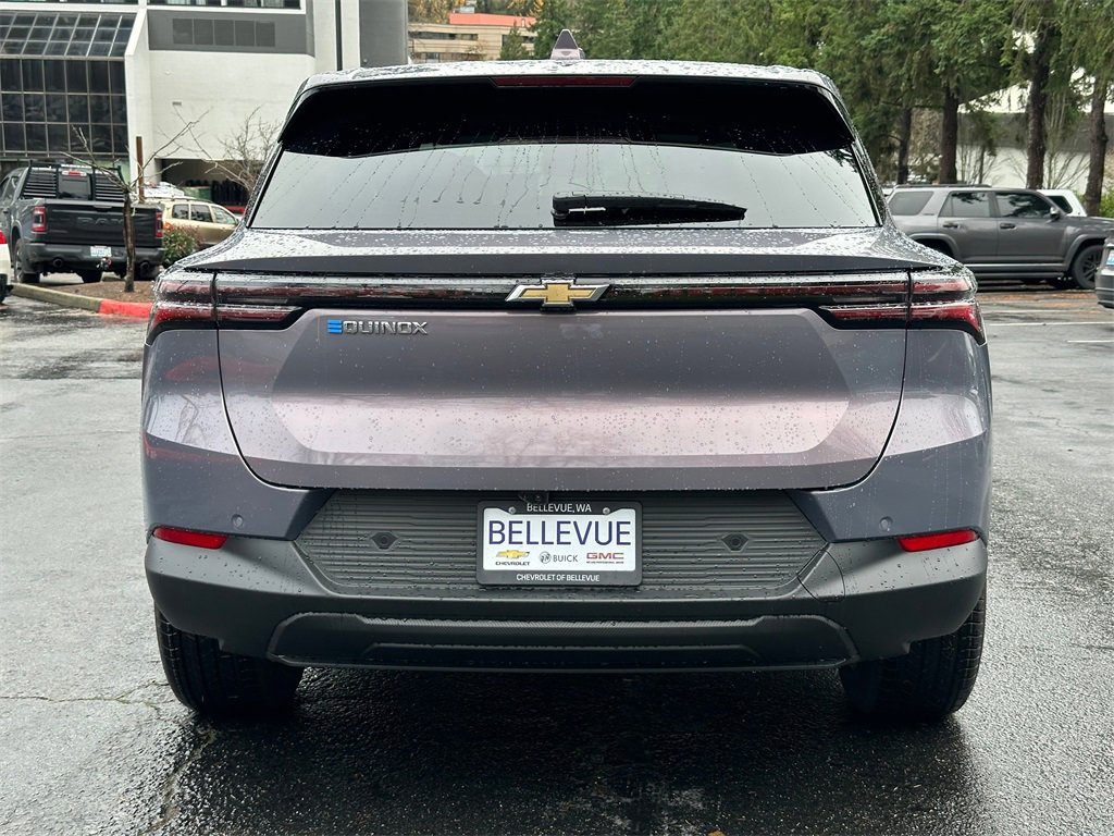 New 2026 Chevrolet Equinox EV LT image 4