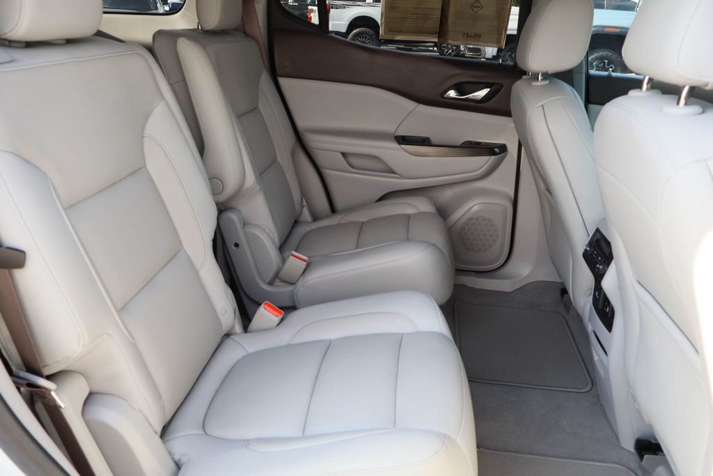 Used 2018 GMC Acadia SLT image 28