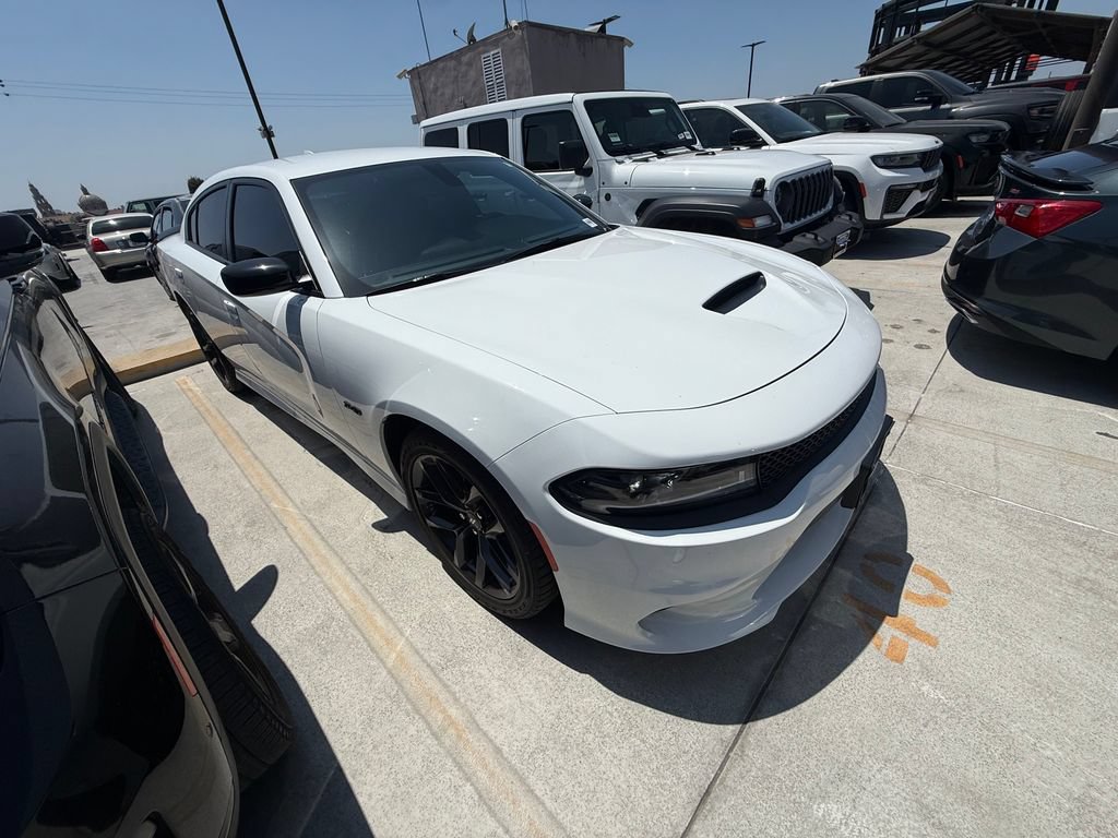 Used 2023 Dodge Charger R/T w/ Plus Group RWD image 3