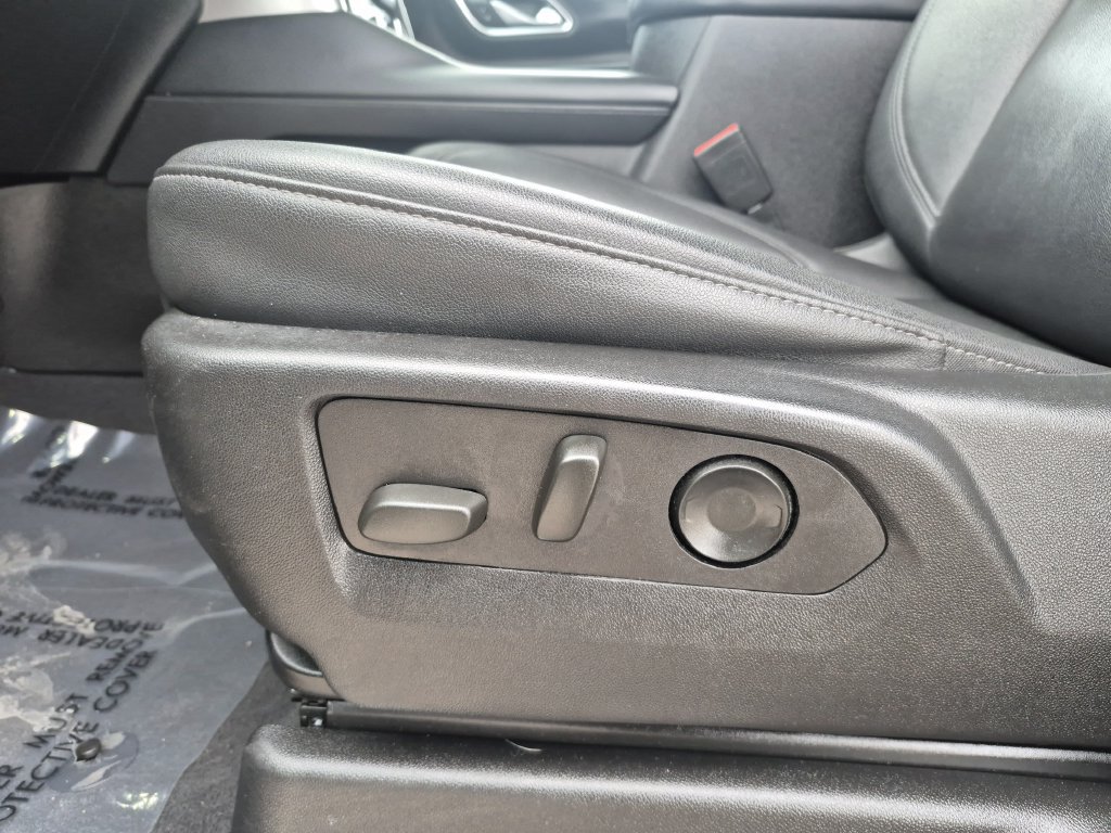 Used 2024 Chevrolet Tahoe LT AWD/4WD image 12
