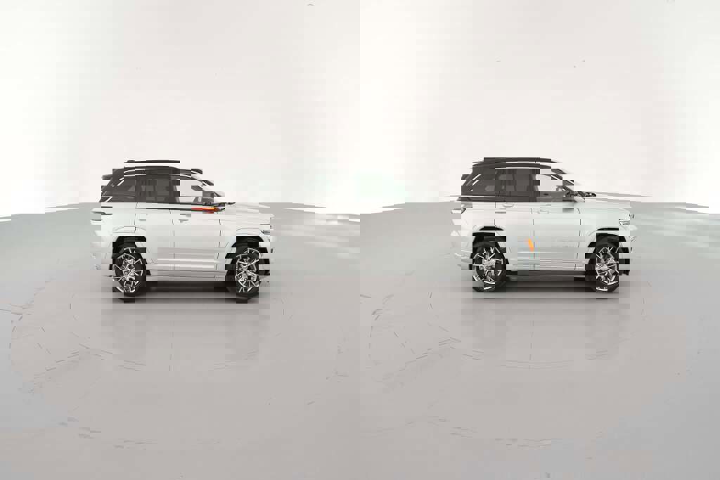 New 2025 Jeep Grand Cherokee Summit w/ Luxury Tech Group V image 14