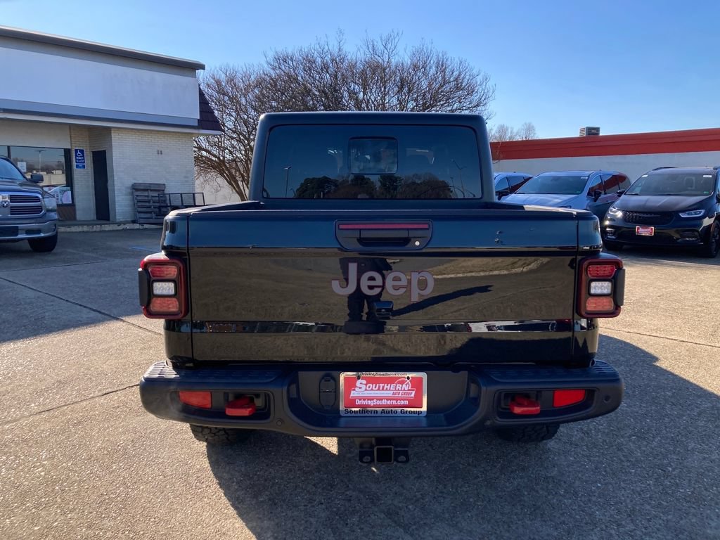 New 2026 Jeep Gladiator Rubicon w/ Safety Group AWD/4WD image 4