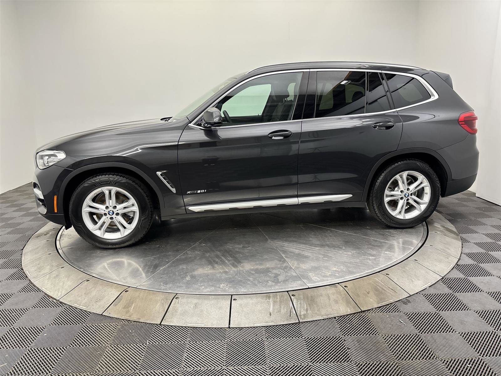 Used 2018 BMW X3 xDrive30i AWD/4WD image 16