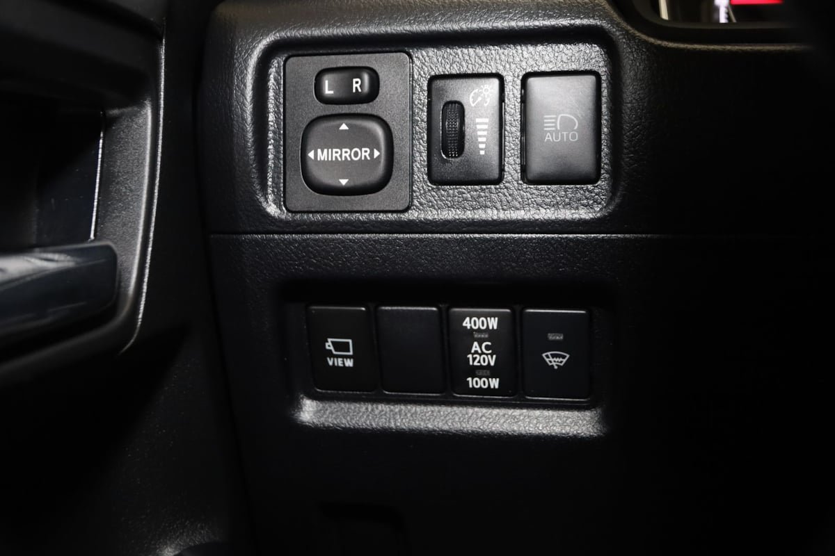 Used 2023 Toyota 4Runner Limited AWD/4WD image 29